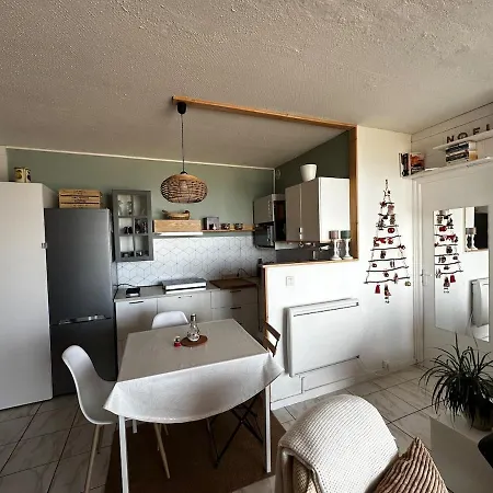 Le 671, Vue *