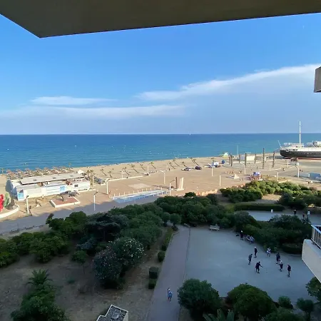 Le 671, Vue *